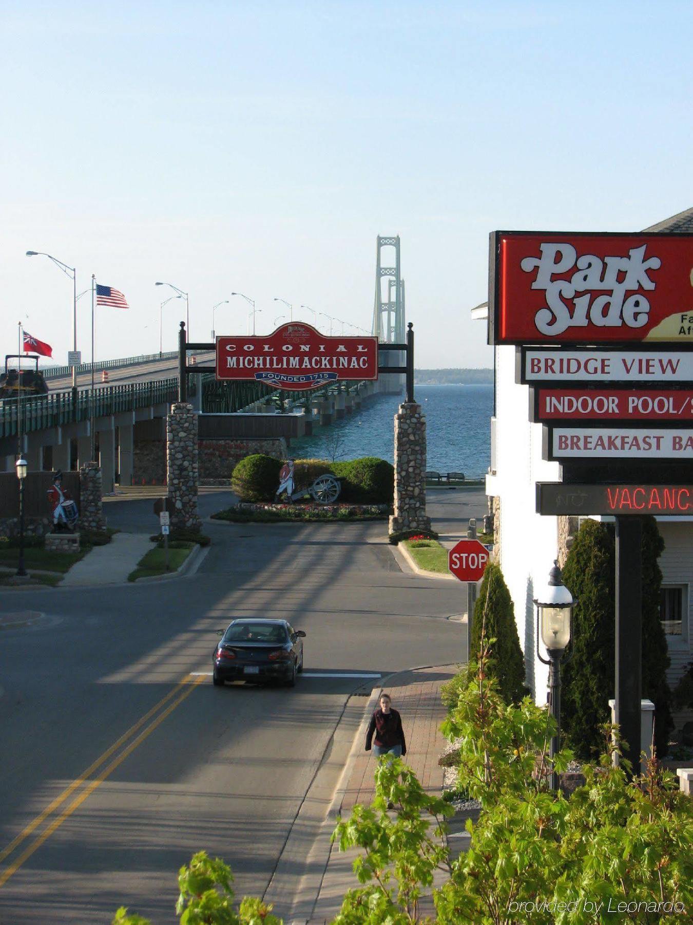 Parkside Inn Bridgeview Mackinaw City Ngoại thất bức ảnh
